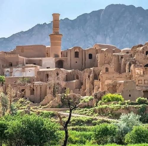 اهنگ گفتی تو زندگیم بابا نبوده گفتم خودم هم دوست پسرتم هم باباییتم