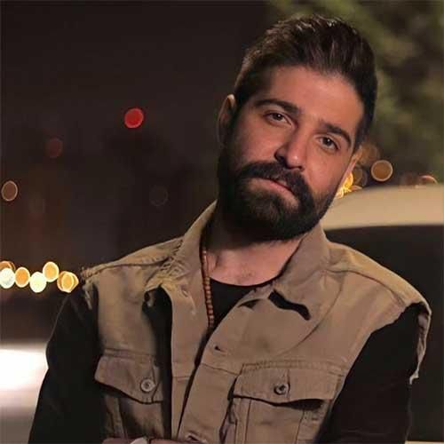 اهنگ اتفاقا یه شب منم به یاد تو زدم قدم همه ی خاطره هامونو