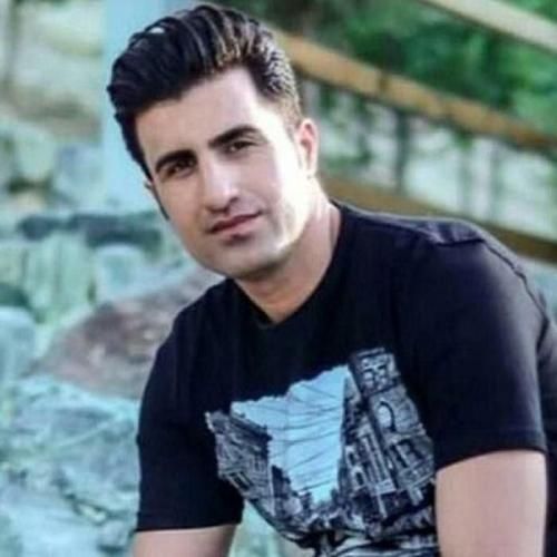 محسن لرستانی به او بچه قرتی بگو امشو مخام مس بکنم