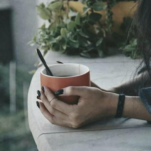  بذا بخندن بهم میکنم صدامو نازک