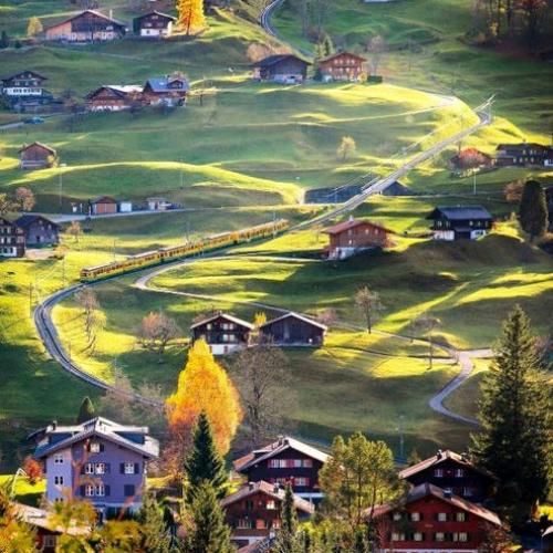  برش زده یه تیکه وای دامنش چه شیکه