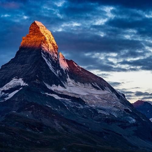  خودت خوب میدونی چقد آدم هستن دورم