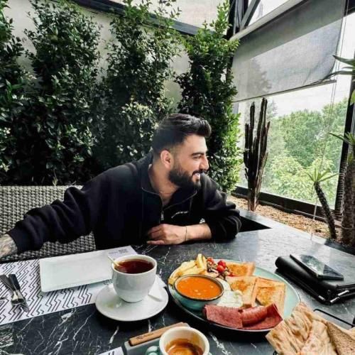 رامین تجنگی حرفی بزن سکوت نکو یا من بگم یا تو بگو