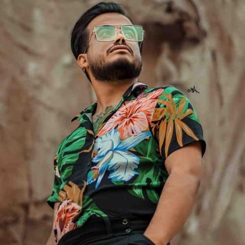 میلاد راستاد اول لیست شیر من هر روز میچرخی هنوز