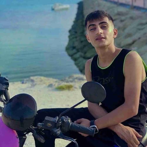 دانلود آهنگ سر و سرم نه نن و خدا کمه کاری از مهدی مولاد