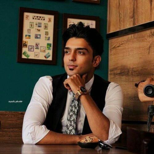 دانلود آهنگ قلبم برات پر میزنه نگات خیلی قشنگه از شهاب فالجی