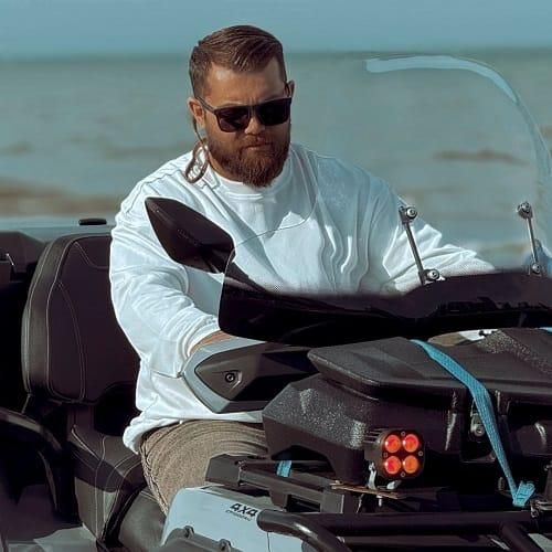 مهیار خلیل زاده