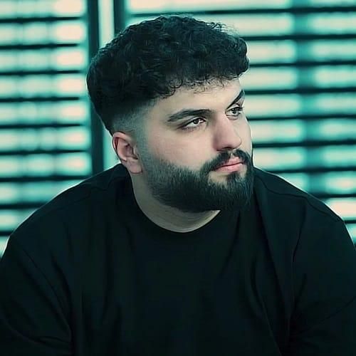 پوریا دالوند