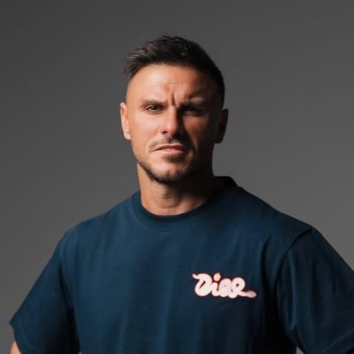 آرمین زارعی