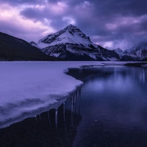 دوده سیگار بارون شب تهرون خوابه من بیدارم