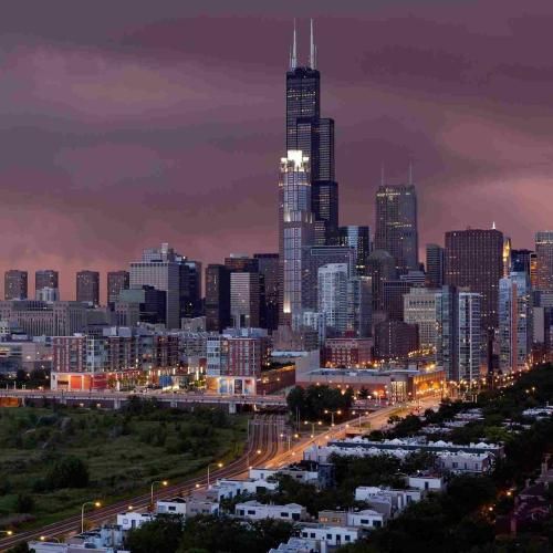 برای کوچه غمگینم برای خونه غمگینم